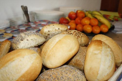 Еда / где поесть недалеко от отеля