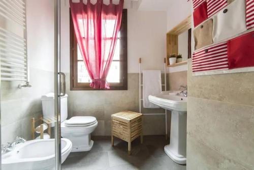 Step to Duomo and All the Sights from Refurbished Apartment