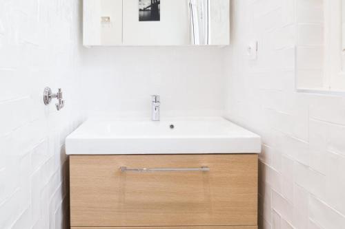 Фотография из галереи RESIDENCE LANCASTER в Париже