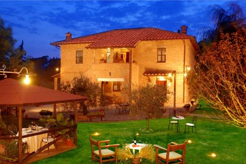 La Contea Farmhouse