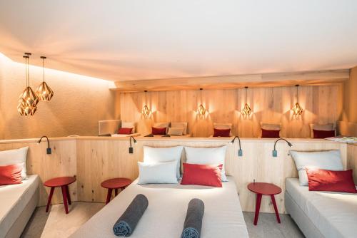 A seating area at Dining & Living Alpenrose