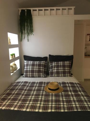 Postel nebo postele na pokoji v ubytování Lisbon Cozy House w/Garden and Pool