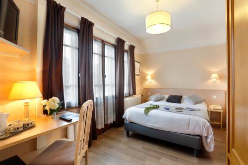 Gallery image of HOTEL LES MARRONNIERS in Thonon-les-Bains