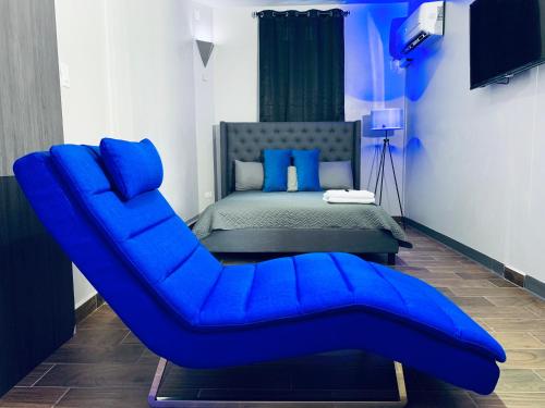 Кровать или кровати в номере Modern Suite #1 Pasavento