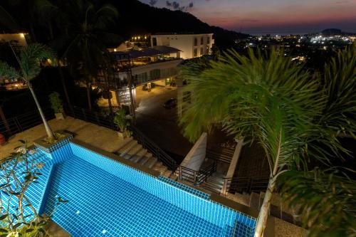 Πισίνα στο ή κοντά στο Twin Villas Seaview Kata