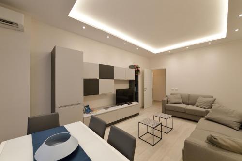 San Pietro Moonlight Luxury Apartment