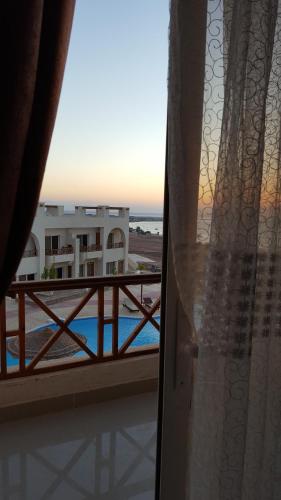 Half Moon - Sunny Dahab resort