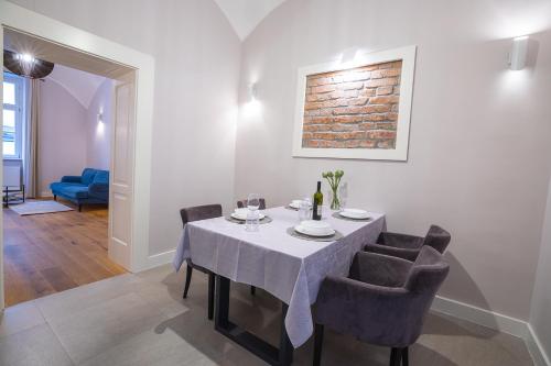 Posedenie v ubytovaní Deluxe Apartment Talia