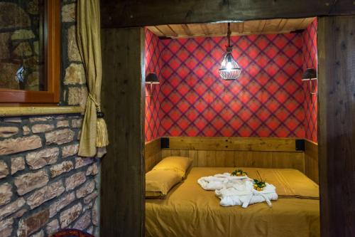 Ruang duduk di Mythica Chalet