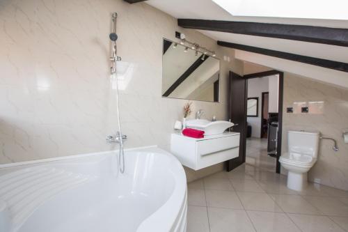 Koupelna v ubytování Apartments Kralj 2