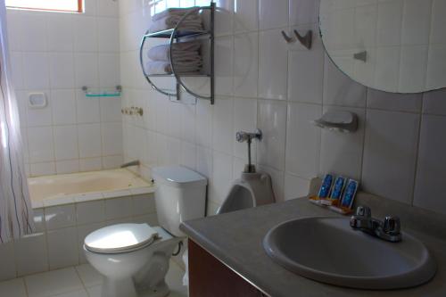 Bilik mandi di La Posada del Colca