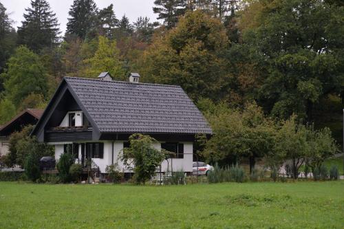 Budova, kde se prázdninový dům nachází