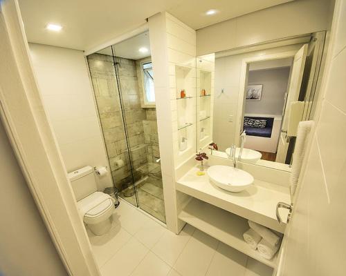 Bilik mandi di Hospedaria das Brisas