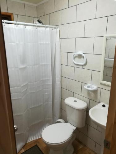 Ванна кімната в Cabañas los Ulmos