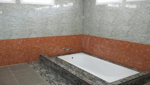 Bilik mandi di Rasa Senang Villa -Islam Guest Only