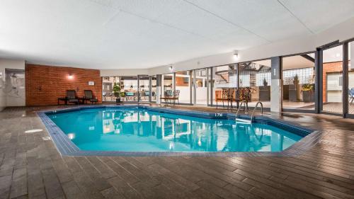 Best Western Laval-Montreal & Conference Centre