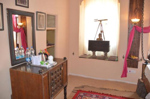 Gambar di galeri bagi Hotel Desert Boy's - Royal Stay On Fort di Jaisalmer