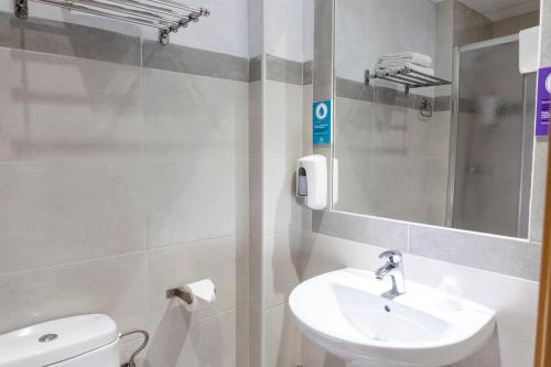 Ванна кімната в Hotel Alda Centro Palencia