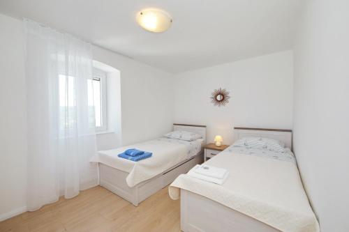 Imagen de la galería de holiday home on DUGI OTOK - OTOK, en Brbinj