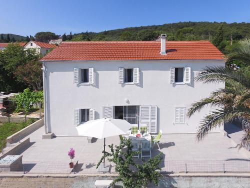 Gallery image of holiday home on DUGI OTOK - OTOK in Brbinj