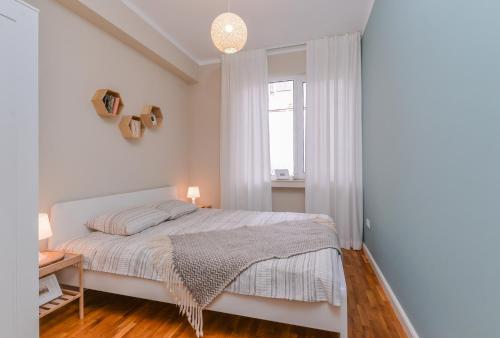 cО́coEllie - Aesthetic 2BD Apt Near National Palace by Flat Mаnager