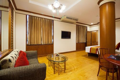 Area tempat duduk di China Town Hotel - SHA Plus Certified