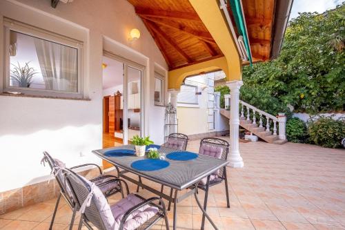 Apartments Lulic