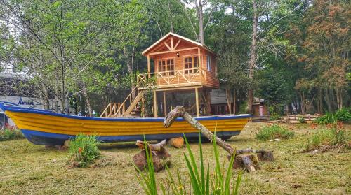 Κήπος έξω από το Mae Joa Turismo - Cabañas & Camping Familiar