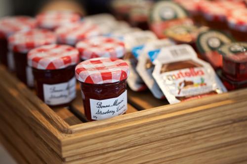 a display of peanut butter and jelly in a store at The Z Hotel Gloucester Place in London