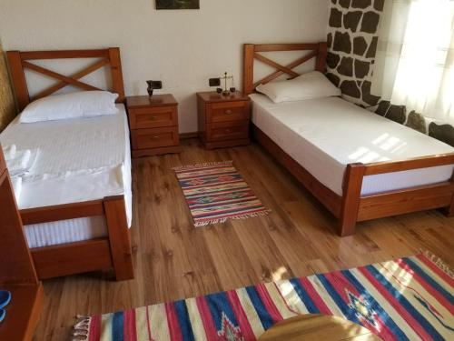 Galeriebild der Unterkunft bed & breakfast Local Living Edi in Berat