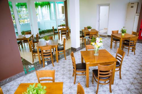 Restoran atau tempat lain untuk makan di Huynh Duc 2 Hotel