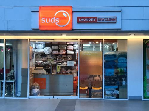 Supermarket nebo jiné obchody v  apartmánu nebo okolí
