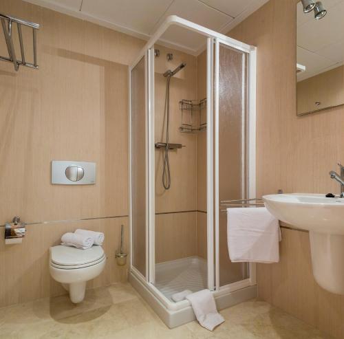 Et badeværelse på Complejo Bellavista Residencial