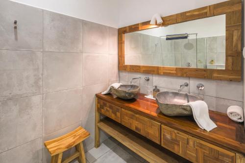 Ένα μπάνιο στο Casa Tuia Resort