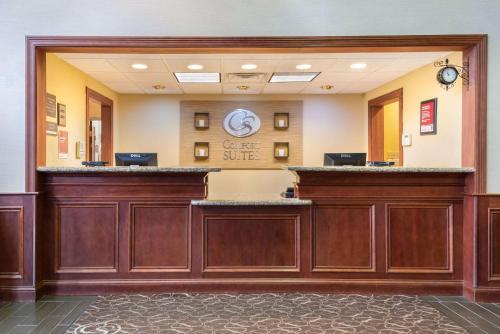 a lobby of a hospital with a waiting room at Comfort Suites in Findlay