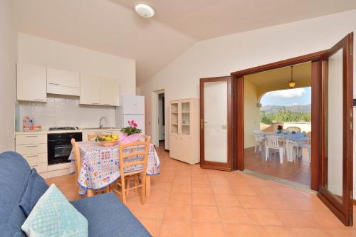 Η κουζίνα ή μικρή κουζίνα στο Residence Le Canne