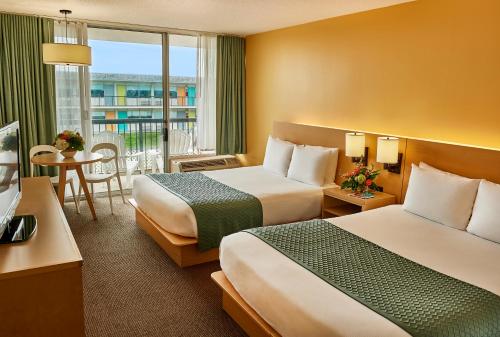 Posteľ alebo postele v izbe v ubytovaní Harbor Hotel Provincetown