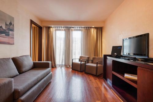 Room Suite - 2