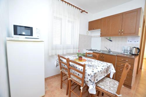 Gallery image of Apartment Anton in Cres
