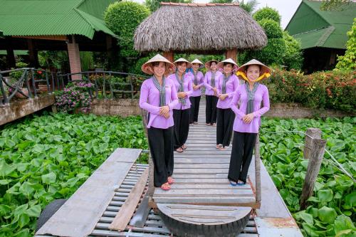 Επισκέπτες που μένουν στο Mekong Lodge Resort