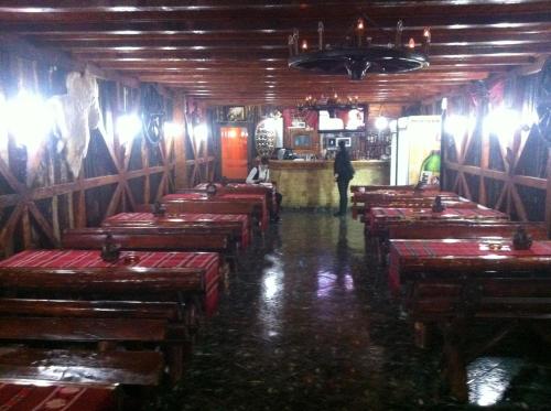 Restoran atau tempat lain untuk makan di Pensiunea Adriano