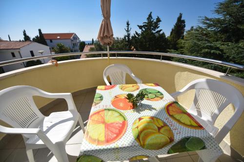 Gallery image of Apartments Luaniva 50m from the see in Novalja