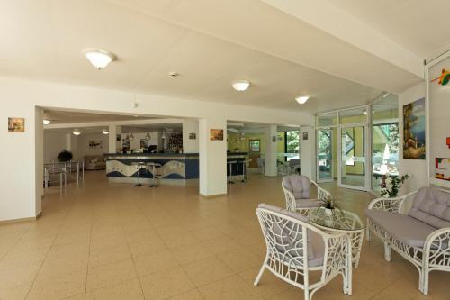 Gallery image of Hotel Marina in Kiten