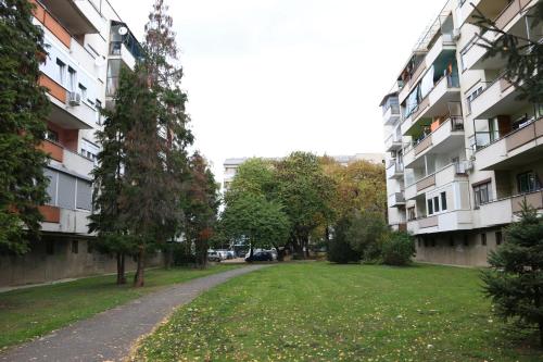 Budova, v ktorej sa apartmán nachádza