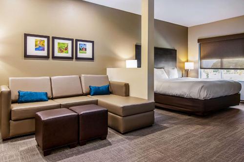 Gallery image of Comfort Suites in Wooster