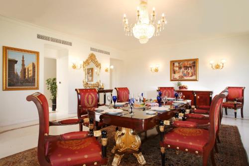 Een restaurant of ander eetgelegenheid bij Jolie Ville Royal Peninsula Hotel & Resort