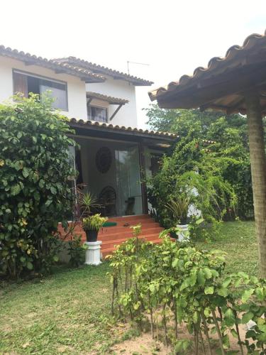 Taman di luar Pousada Dolce Mare