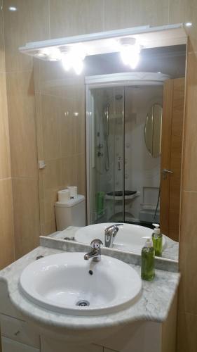 Apartamento Centro Porriño tesisinde bir banyo