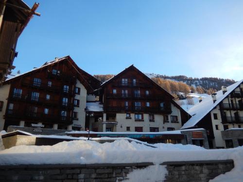 La Baita di Grangesises Sestriere durante l'inverno