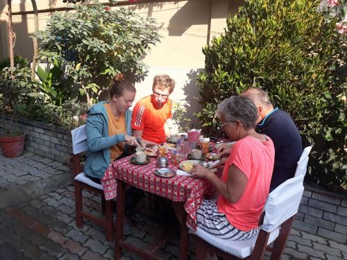 Clients de l'établissement Peacock - a family-run hotel